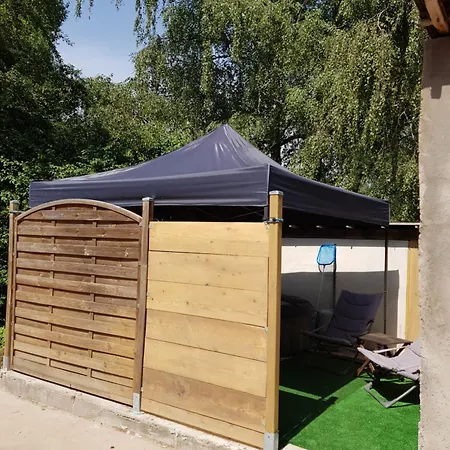 La Pensine Du Celebre Sorcier Apartment Bourogne Exterior photo